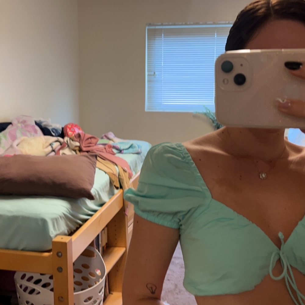 cotton on puffy sleeve shirt